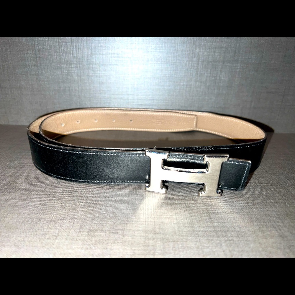 Men’s HERMES BELT. Reversible. Black/Etoupe. Silver buckle.